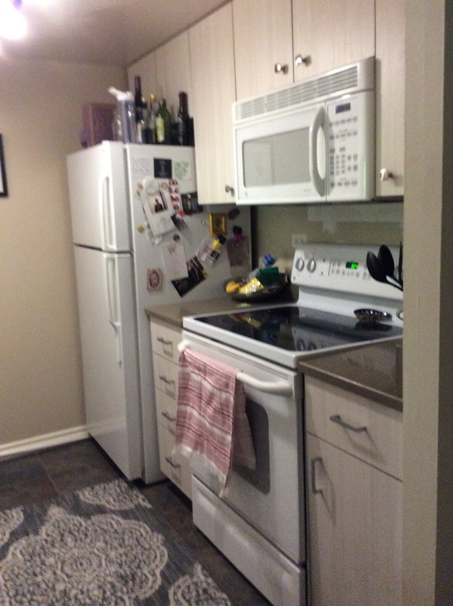 Kitchen - 400 S Lafayette St