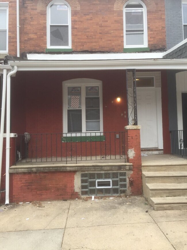 Building Photo - 1734 N Aberdeen St