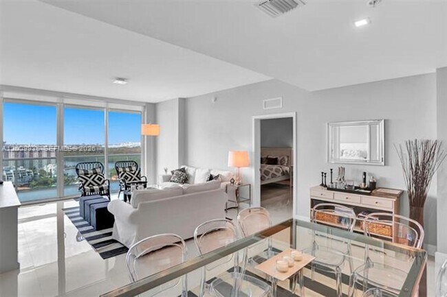 Building Photo - 400 Sunny Isles Blvd