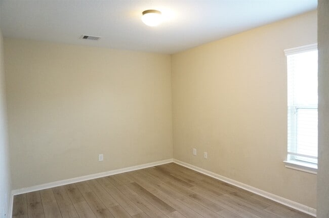 Building Photo - 6015 Mystic Berry Dr