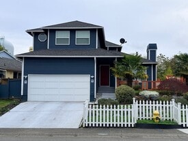 Building Photo - 27840 25th Dr S