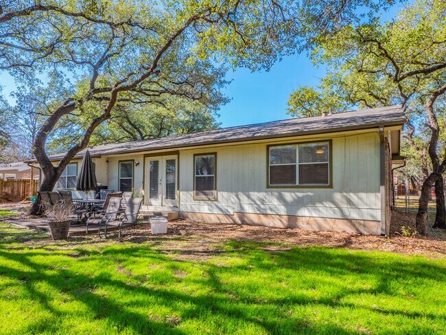 Building Photo - 2406 Dijon Dr