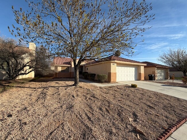 Building Photo - 3 bedroom single story home with no HOA