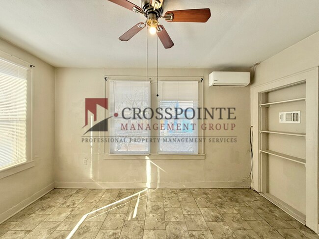 Building Photo - Charming 2-Bedroom 1-Bathroom Unit!