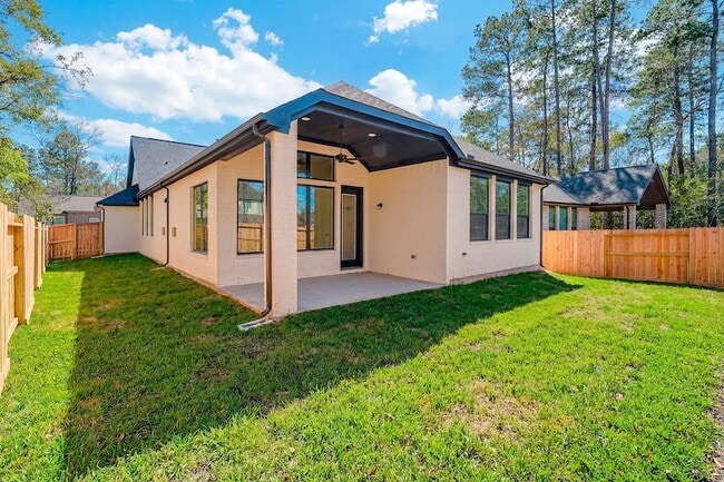 Building Photo - 564 Tawny Rim Dr