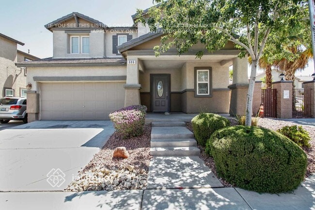 Building Photo - 686 Point Bluff St