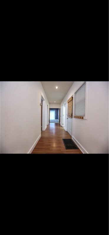 Building Photo - 408 Broadway