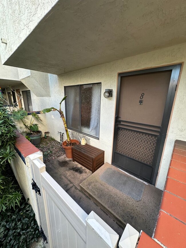 Building Photo - 1221 Essex St