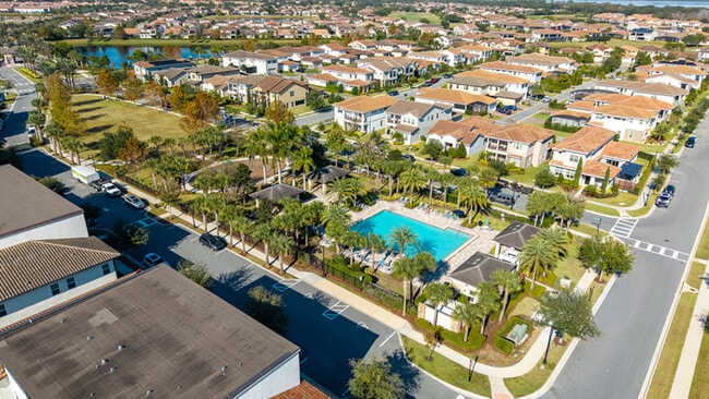 Building Photo - Luxury 5-Bedroom Residence in Eagle Creek with Indoor-Outdoor Living