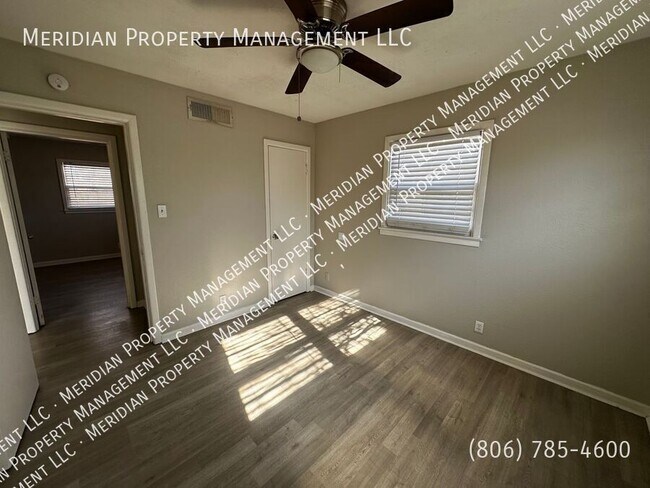 Building Photo - 1602 39th St