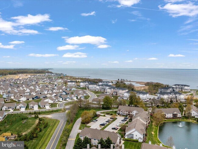 Building Photo - 170 Harrier Wy