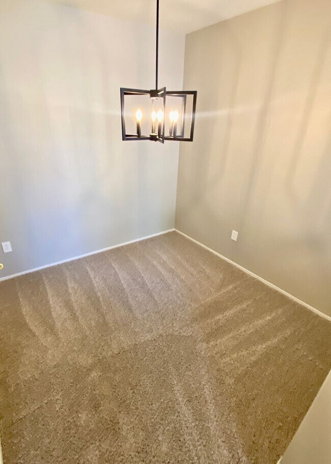 Building Photo - Ground Floor-One Bedroom in Lakewood