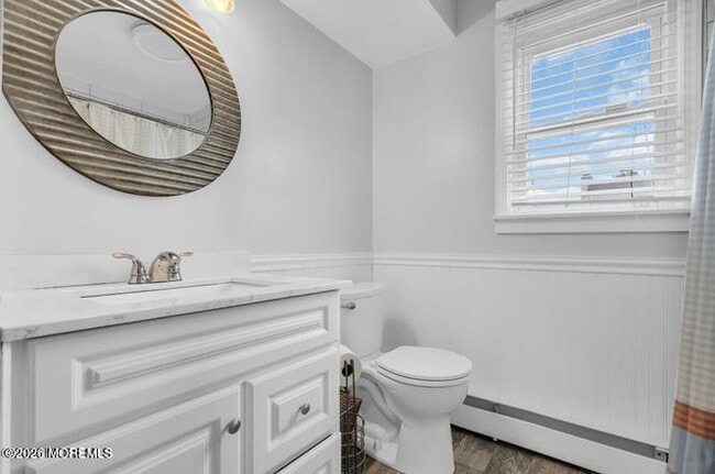 Building Photo - 305 Hudson Dr