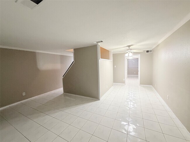 Building Photo - 12847 Briarwest Cir