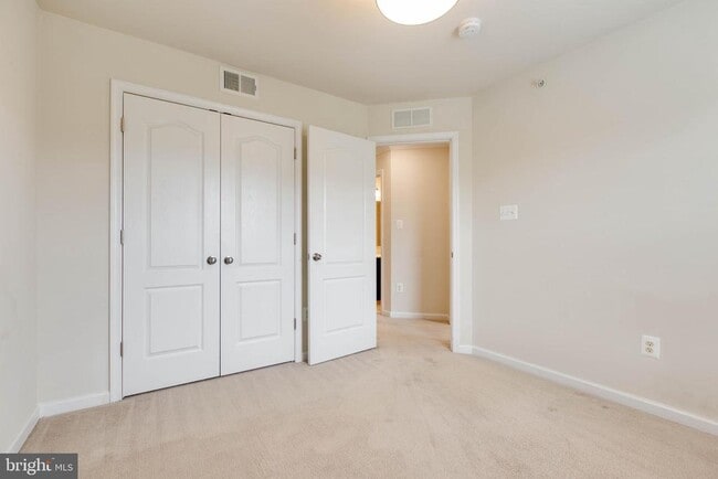 Building Photo - 7048 Foxton Way