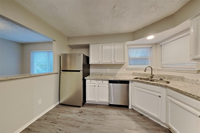 Building Photo - 2621 Elder Rd