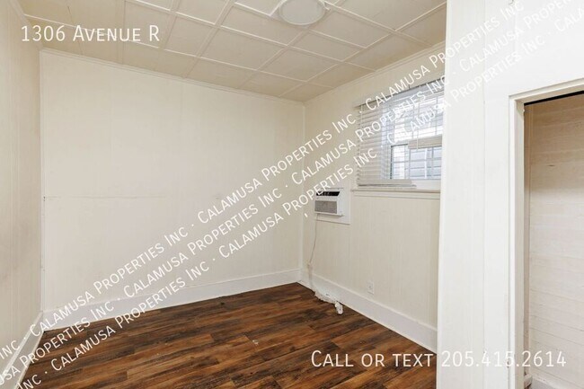 Building Photo - 1306 Avenue R