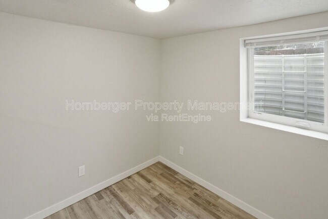 Building Photo - 9715 N Stevens St