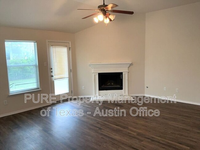 Building Photo - 406 Pecan Grove Dr