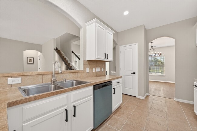 Building Photo - 14722 Palladio Dr