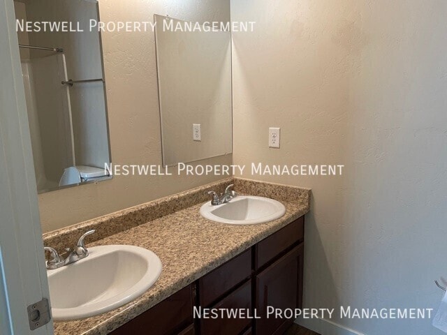 Building Photo - 284 N 725 E