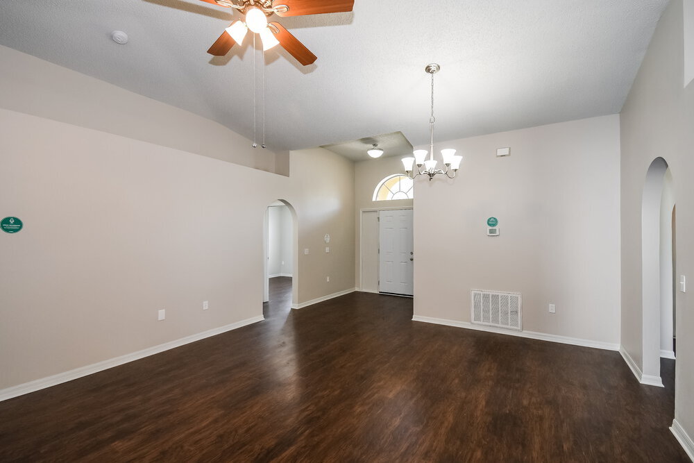 Building Photo - 7428 Prosperity Park Rd N