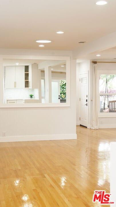 Building Photo - 5958 Overhill Dr