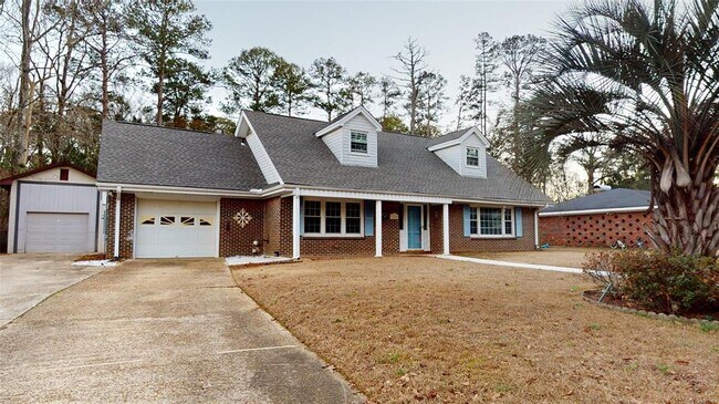 Building Photo - 126 Cedar Dr