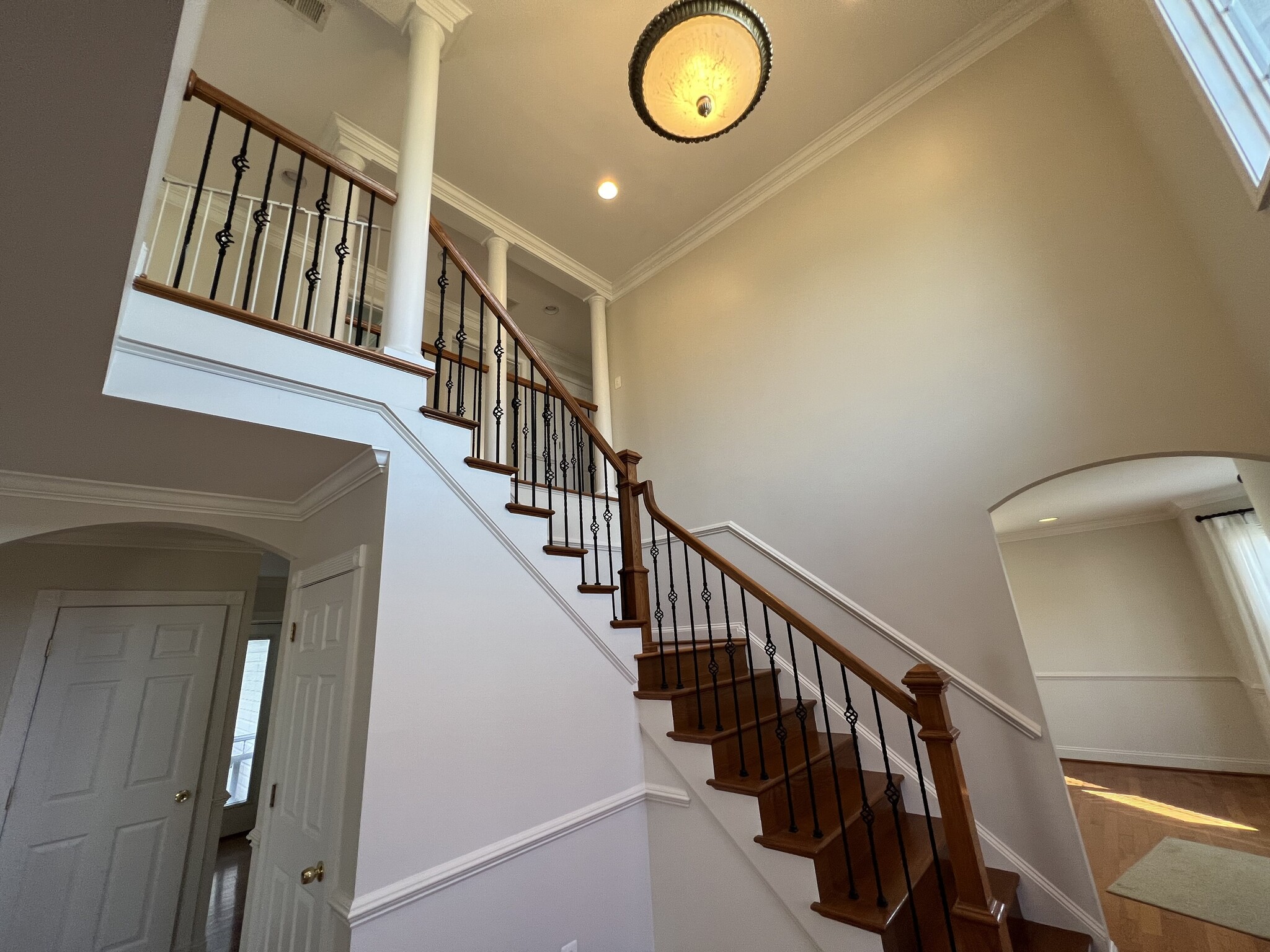 Staircase - 6715 Dean Dr