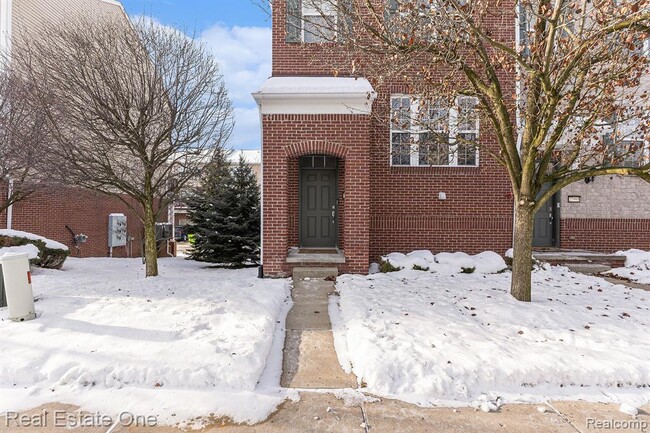 Building Photo - 27999 Middleton Dr