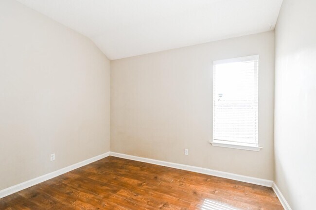 Building Photo - 5230 Bucksport Ln