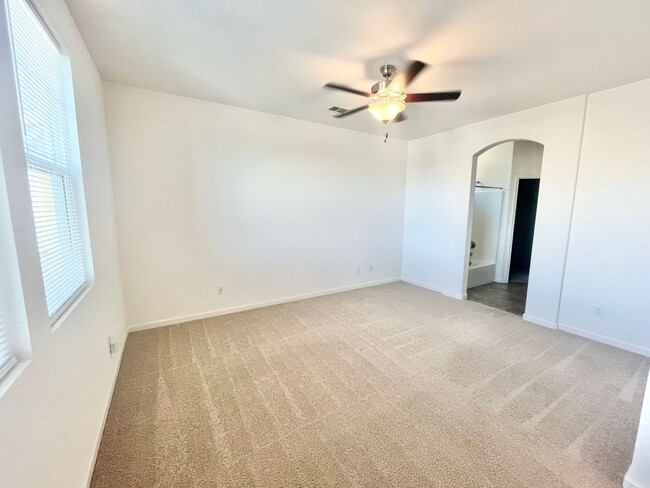 Building Photo - Merced: $2,100 two story 3 bedroom 2.5 bat...