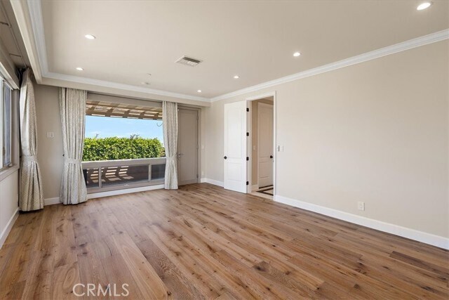 Building Photo - 2 Stallion Rd