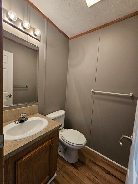 Building Photo - 32 Bramblewood Rd