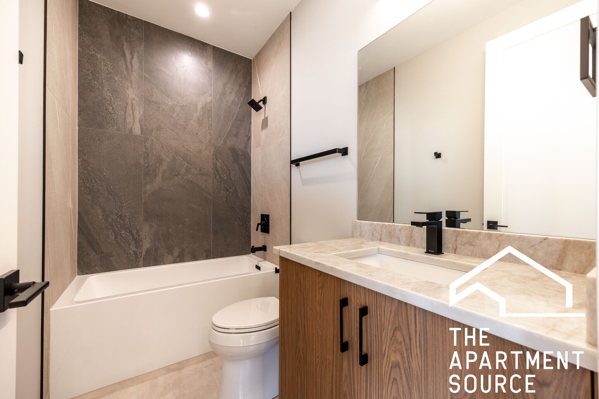 Building Photo - 2355 W Flournoy St