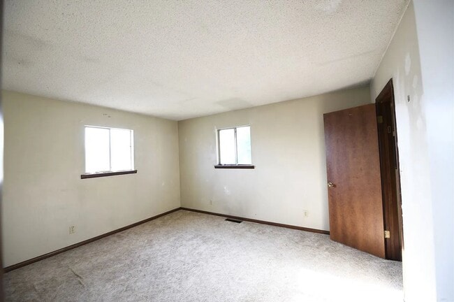 Building Photo - COMING SOON! Corner lot home with fenced b...
