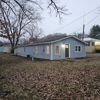 Building Photo - 5005 Chase St