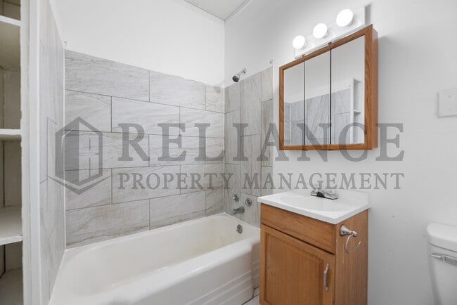 Building Photo - 607 N Lorraine Ave