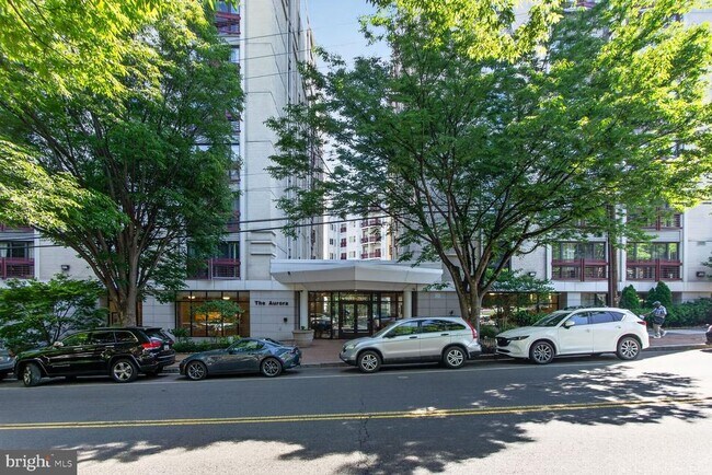Building Photo - 7915 Eastern Ave NW
