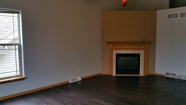 Building Photo - 8035 Starr Grass Dr