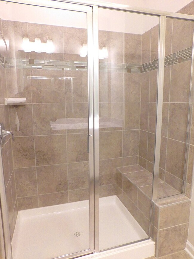 Building Photo - Luxury Townhome In Rea Farms Near Waverly!...