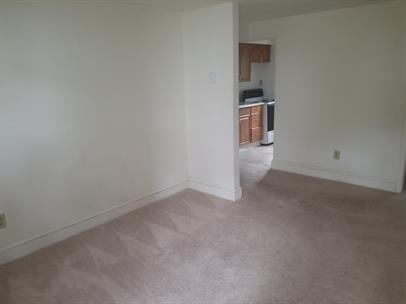 Building Photo - 1-Bedroom in Front Royal – Pet Friendly and closet to shops and town.