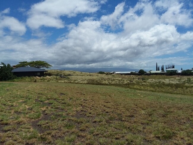 Building Photo - Paio, Nainoa