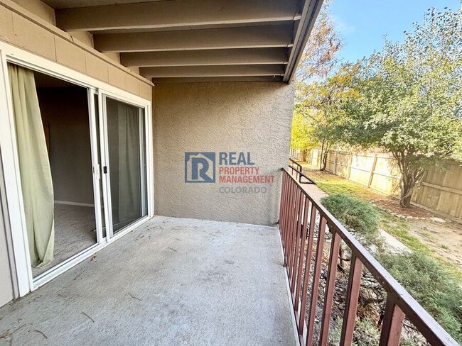 Building Photo - 5300 Cherry Creek S Dr