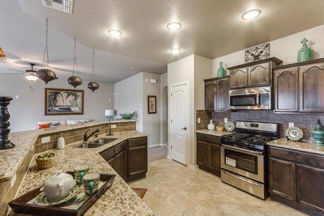 Building Photo - 7747 Enchanted Path Dr
