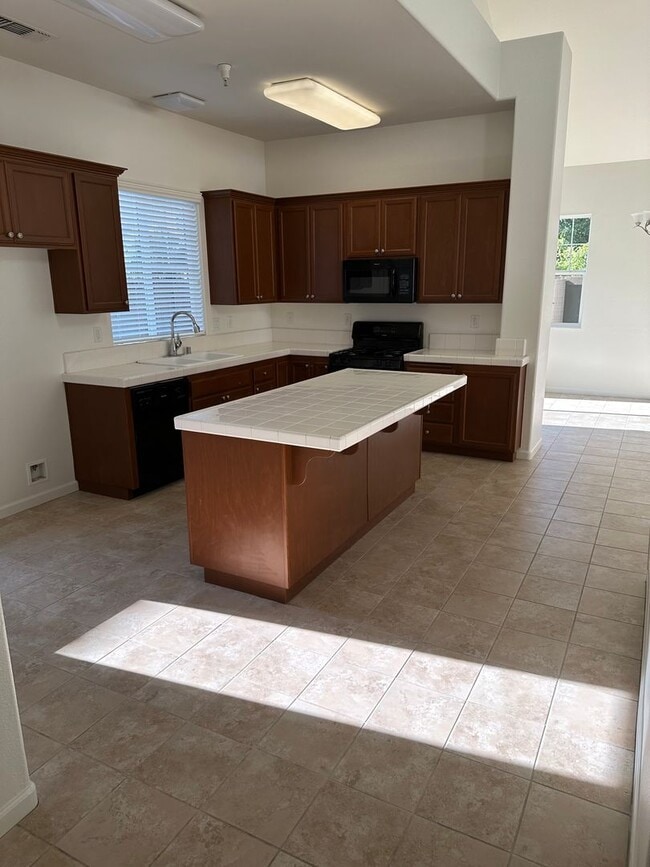 Building Photo - Pleasant 4 Bedroom 2.5 Bath Home Located in the Newer Gated Development of Lavigna