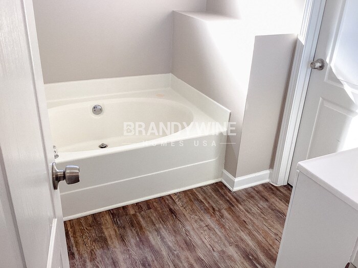 Building Photo - 1139 Commons Ct