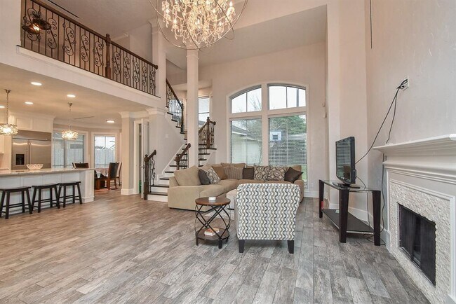 Building Photo - 4526 Lakeside Meadow Dr