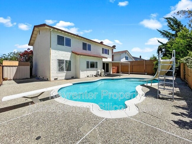 Building Photo - 1293 Knollview Dr