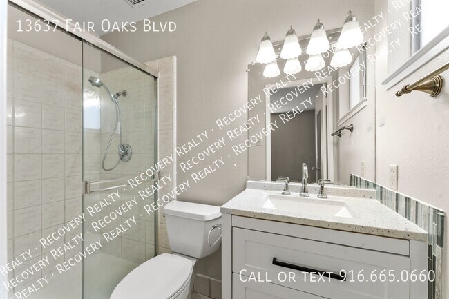 Building Photo - 13637 Fair Oaks Blvd